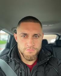 Daniel Dendy's Instagram, Twitter & Facebook