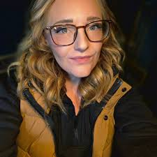 What is a good eating schedule for night shift workers?