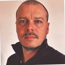 Cher réseau, Après une belle expérience auprès de formidables franchisés  que j'ai eu le plaisir d'accompagner pendant ces dernières années et qui  m'ont beaucoup appris en retour, je quitte mon…