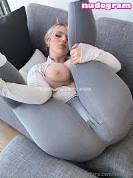 fiaax2  safiyaax  sofiallia3  ssafiyaax  urstepmummy Гола изтичане  OnlyFans снимка 33 - Nudogram v2.1