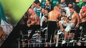 The fans of ferencvaros delivered a good show during this derby. A Fradi Ultravezer Vizet Predikal Es Bort Iszik 24 Hu