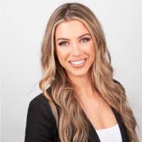 Hayley Hall's Instagram, Twitter & Facebook