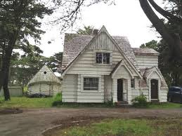 54534 Beach Loop Rd Bandon Or 97411 4 Beds 2 Baths Bandon Cabin Life House Styles