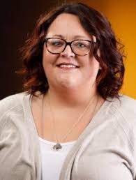 Keely Hall's Instagram, Twitter & Facebook