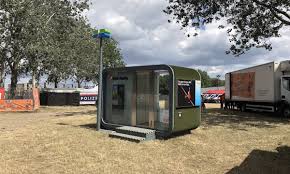 Ta strošek vam banka lastnica bankomata zaračuna ne glede na vaš bančni paket in tak strošek ni zajet v noben bančni paket. Nur Cash Ist Fesch Der Bankomat Der Unicredit Bank Austria Donauinselfest 2018 Vom 22 24 Juni 2018