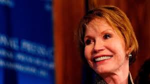 Mary tyler moore's husband of 33 years, dr. Us Actress Mary Tyler Moore Dies Aged 80 Bbc News