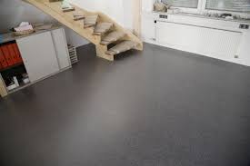 Auch Sie Konnen Sich Eine Solche Industrieboden Oberflache Selber Schaffen Der Pvc Bodenbelag Von Floorwork Macht Das Industrieboden Pvc Bodenbelag Bodenbelag