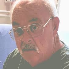 Lorenzo Morris's Instagram, Twitter & Facebook