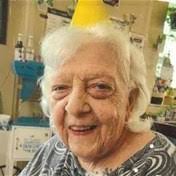 Ginger Dees's Instagram, Twitter & Facebook