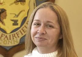 CT lawmaker seeks court program after second shoplifting arrest