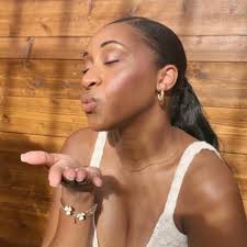 Bethany F. Knowles (@bethanyfknowles)