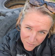 How to trap a stray cat?