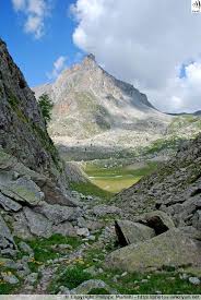 Depuis La Crete Des Blaves Entre Le Col De Larche Et Le Lac De L Oronaye Vallee De L Ubaye Alpes De Haute Provence France 24 Paysage Rocheux Vallee Alpes