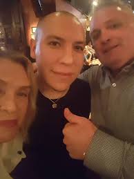 Making music happen in mcallen-tx with Christie Hanson (4mer Creed mgr)  Matt Stevens (music mogul) Doug Goldstein (4mer Guns n Roses mgr) and Ram  Danesse music comer. Who knows how to play?