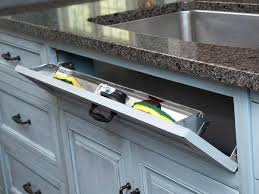 25 Super Idees De Rangement Pour Mieux Organiser Votre Cuisine Rangement Cuisine Rangement Placard Cuisine Idee Rangement