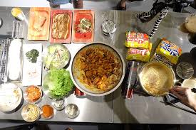 Established in year 2003, the 1st original rt pastry house, is a fusion of japanese & taiwanese concept bakery shop, located in taman desa, kuala lumpur. Apple Samgyupsal Taman Desa I Come I See I Hunt And I Chiak