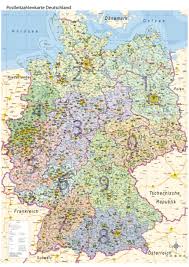 Deutlich farbig voneinander abgesetzt sind die 16 bundesländer, aus denen sich das 357.376 km² große land mit seinen 82 millionen einwohnern zusammensetzt. Postleitzahlen Karte Poster Plz Deutschland Mit Bundeslandern Laminiert A0 Ebay