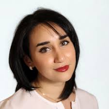 Might be grasping for straws here but who the f*ck is cutting people's hair  in The Last of Us?” That's the question fans of the series can't seem to  stop asking, thanks