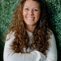 Kristen Schuster's Instagram, Twitter & Facebook