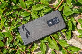Motorola Defy (2021) in for review ...