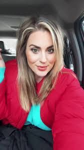 Cheyenne Calhoun's Instagram, Twitter & Facebook