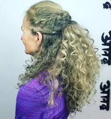 40 Stylish Long Hairstyles For Older Women Older Women Hairstyles Long Hair Styles Curly Hair Styles Naturally