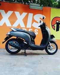 Gambar stiker scoopy motif batik toko44.com. Rumah Ban Motor Michelin City Grib Feat New Scoopy Facebook