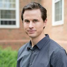 Professor measures effectiveness of Facebook 'fake news' tools