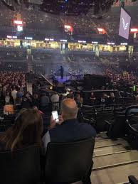 concert photos at john paul jones arena