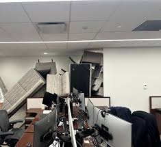 4 dead, including off-duty NYPD police officer, in Midtown Manhattan  shooting: Officials - ABC News