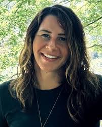 Shelley Gill's Instagram, Twitter & Facebook