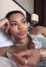 Alyssa and Patrick Live