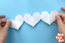 We got you covered with a free printable card template. Easy Heart Pop Up Cards Red Ted Art Make Crafting With Kids Easy Fun