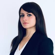 Emma Luce (@EmmaLuce_)