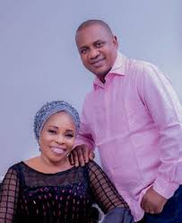 Tope alabi, also known as ore ti o common, and as agbo jesu (born 27 october 1970) is a nigerian gospel singer, film tope alabi was born on 27 october 1970 in lagos state, nigeria to pa joseph. Tope Alabi Caught Dancing Zanku Dragged On Social Media Video Photos