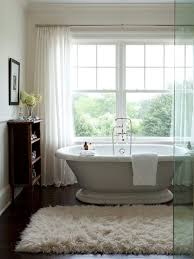 White Shag Area Rug Http Rilane Com Bathroom 10 Interesting And Fun Bathroom Area Rugs Home Interior Home Decor