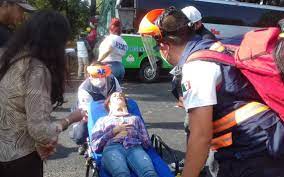 Se trata de una vía que permitirá la conexión de puebla con acapulco en sólo cuatro hora. Choque En La Autopista Siglo 21 Deja Dos Muertos Y 14 Lesionados El Sol De Zamora Noticias Locales Policiacas Sobre Mexico Michoacan Y El Mundo