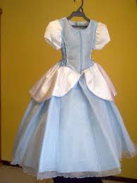 Original Black And Blue Dress Illusion Explained Trajes Tipicos De Guayaquil Dress Up Outfits Princess Dress Diy Princess Dress Patterns