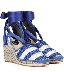 Balenciaga Bazar Espadrille Sandals Adopt A Breezy Summer Look With These Bazar Espadrille San Espadrilles Bleues Sandales Espadrilles Chaussure Espadrille