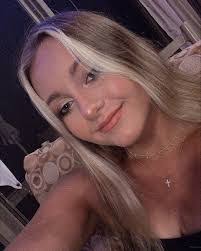 Tabitha Mitchell's Instagram, Twitter & Facebook