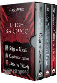 Kolunu tuttum, bizi izleyenlerden gelen şaşkınlık dolu seslere aldırış etmedim. Golge Ve Kemik Set 3 Kitap Leigh Bardugo Novella Dinamik Yayinlari 9786051868912