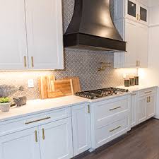 It offers more than 100 styles of cherry, maple, oak and birch, as well as thermo foil and painted finishes. Cova Magazine S 2019 Williamsburg Idea House