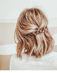 50 Stylish Prom Hairstyles For Short Hair 2019 Promhairstyle Hairstyleforwoman Womanhairstyle Hair Styles Short Hair Styles Prom Hairstyles For Short Hair