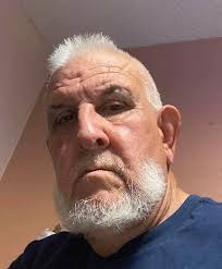 Juan Carlos Arencibia. Sancti Spíritus o Pinar? Mucho se ha debatido  recientemente sobre el infilder pinareño Juan Carlos Arencibia, ya que  algunas noticias han afirmado el interés del jugador dé abandonar a