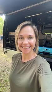 The Feel Good Family was live.