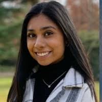 Aditi Sheth's Instagram, Twitter & Facebook