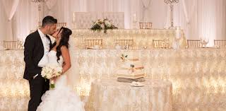 Take A Look At This Dreamy Head Table Decor At Carmen S Banquet Centre In Hamilton Onta Head Table Wedding Wedding Decor Inspiration Wedding Venues Ontario