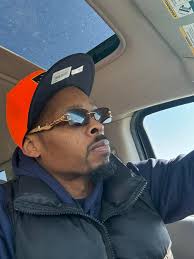 Multi-platinum producer and Superfly band at Yoshi's