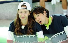 She made a splash with her acting debut in the 2010 television drama bad guy. Parodikan Heirs Di Running Man Kwang Soo Dan Jeon So Min Malah Berantem