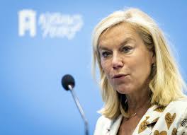 Party leader to step aside. Sigrid Kaag Stelt Zich Kandidaat Voor Lijsttrekkerschap D66 Bnr Nieuwsradio